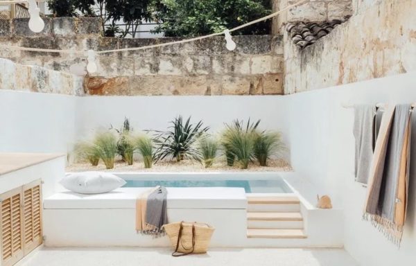 mini piscine dans Bordeaux